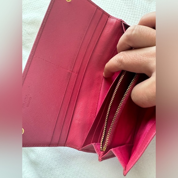 🔥Prada Womens Wallet - Picture 9 of 17